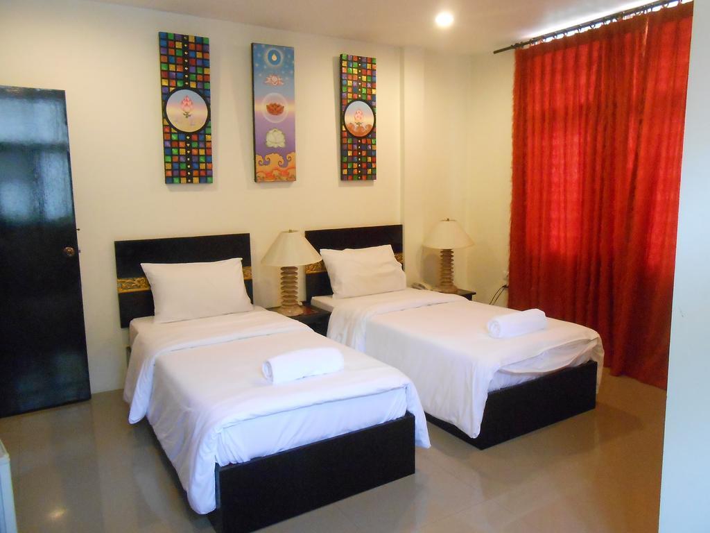 The Bang Khun Phrom Suites Bangkok Exterior photo